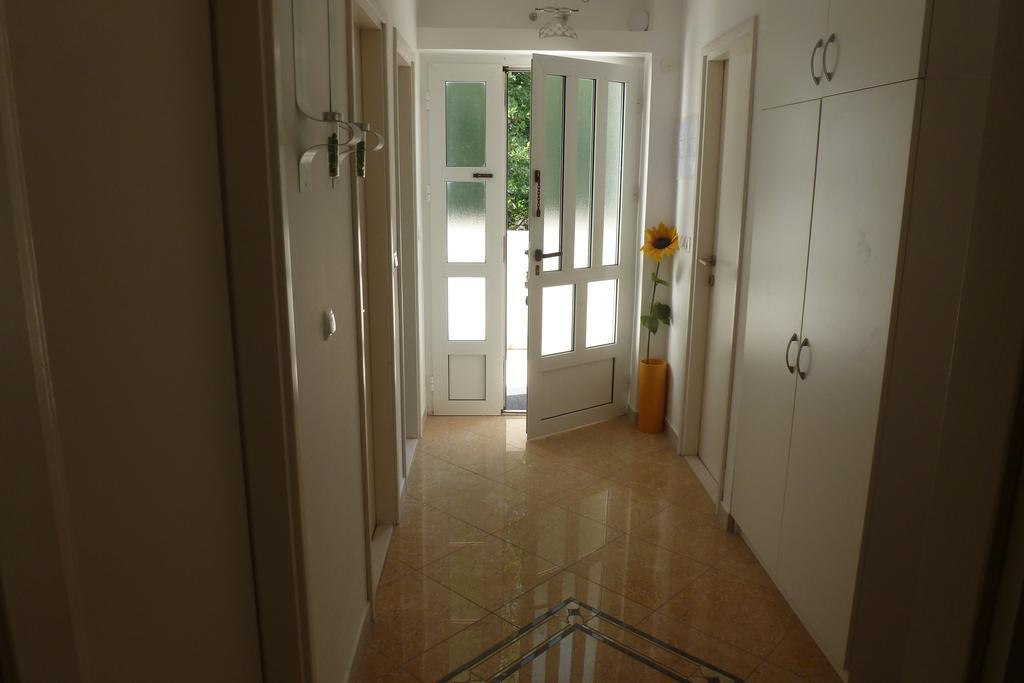 Apartments Kligge Млини Стая снимка